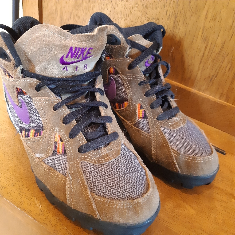 Vintage Nike Air light hiking boots wmns 8